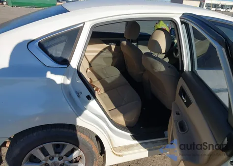 2015 Nissan Altima 2.5 S z USA, uszkodzony, nr VIN 1N4AL3AP1FC454859